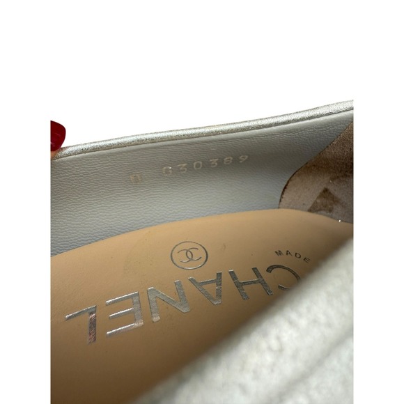 Chanel Cap Toe Pumps Heels Silver Grey Satin Suede Women's Size 37.5 Italy - Picture 8 of 15